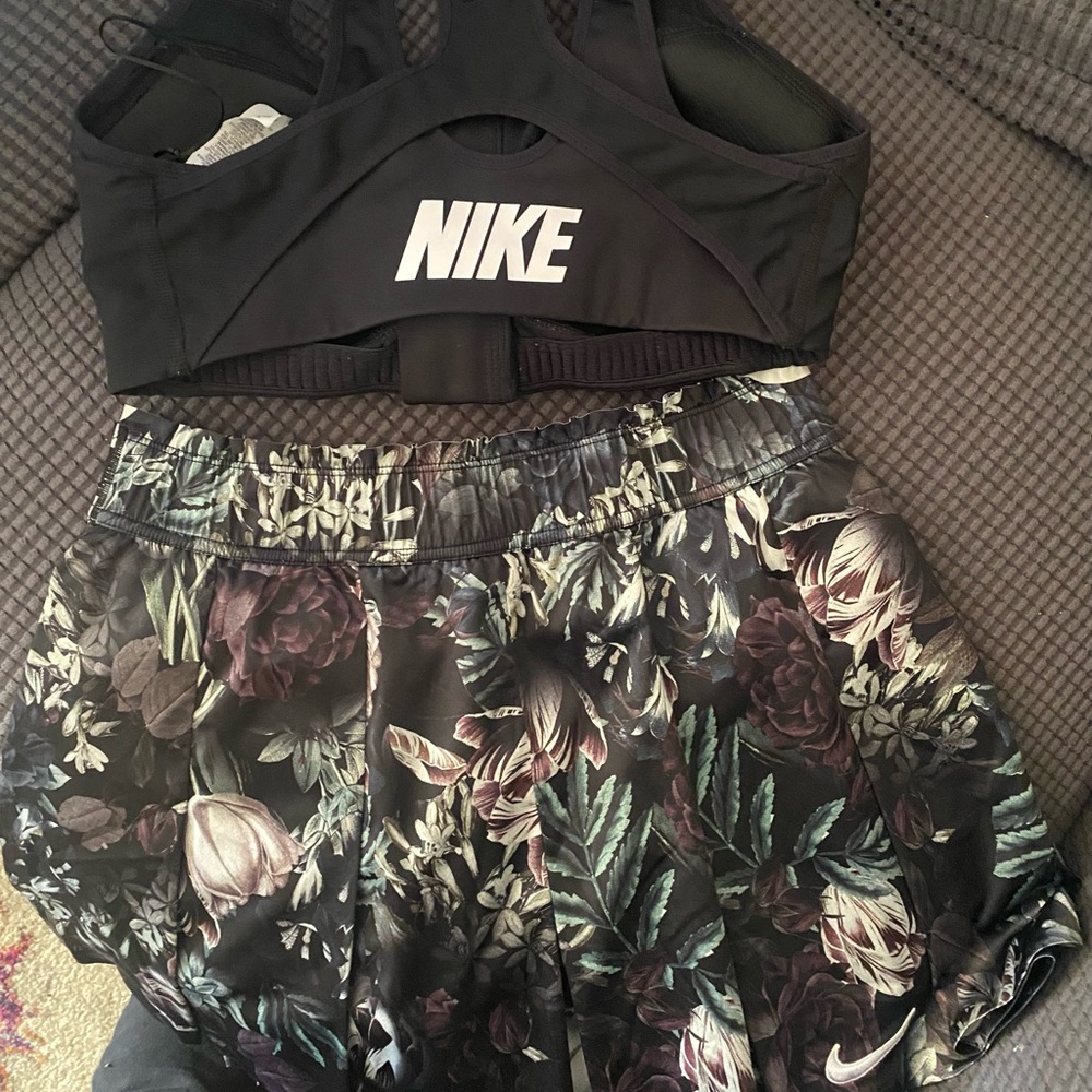 NWOT Women’s size small Nike sports bra and skirt.